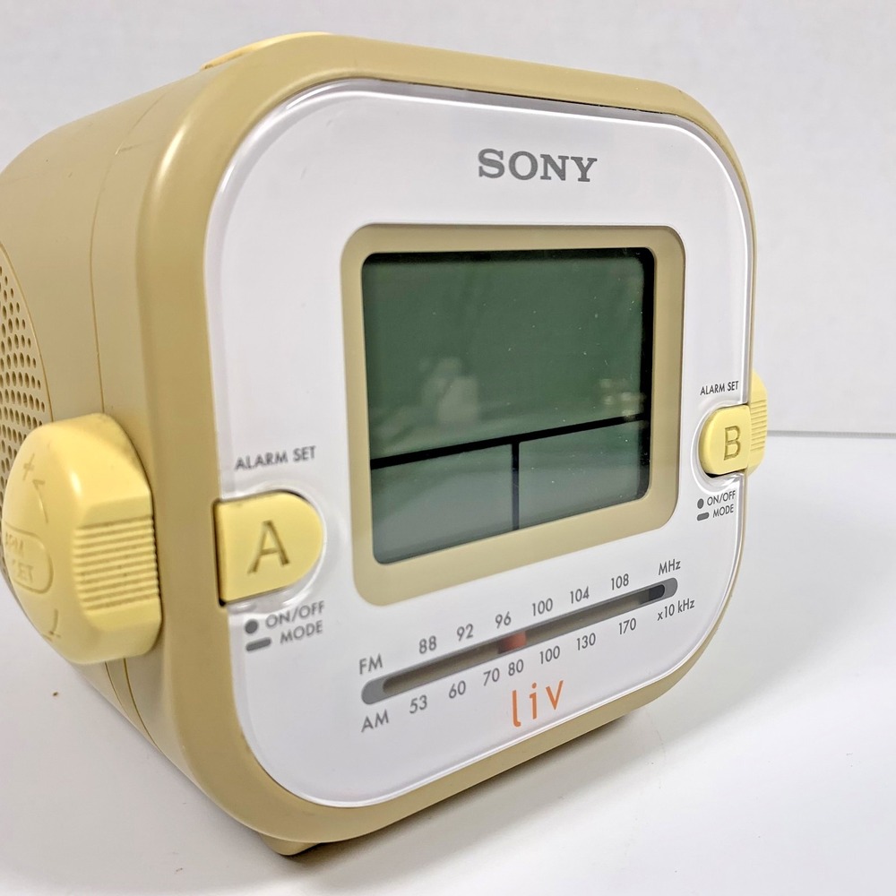 Sony Dream Machine Liv Dual Alarm Digital Clock-Radio ICF-C180 AM/FM Beige-White - Picture 11 of 13